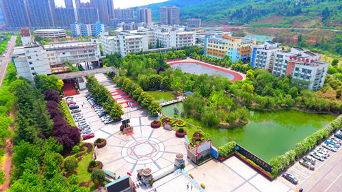 2025-2026第一學(xué)期學(xué)校教學(xué)條線(xiàn)和行政中心（第8周）